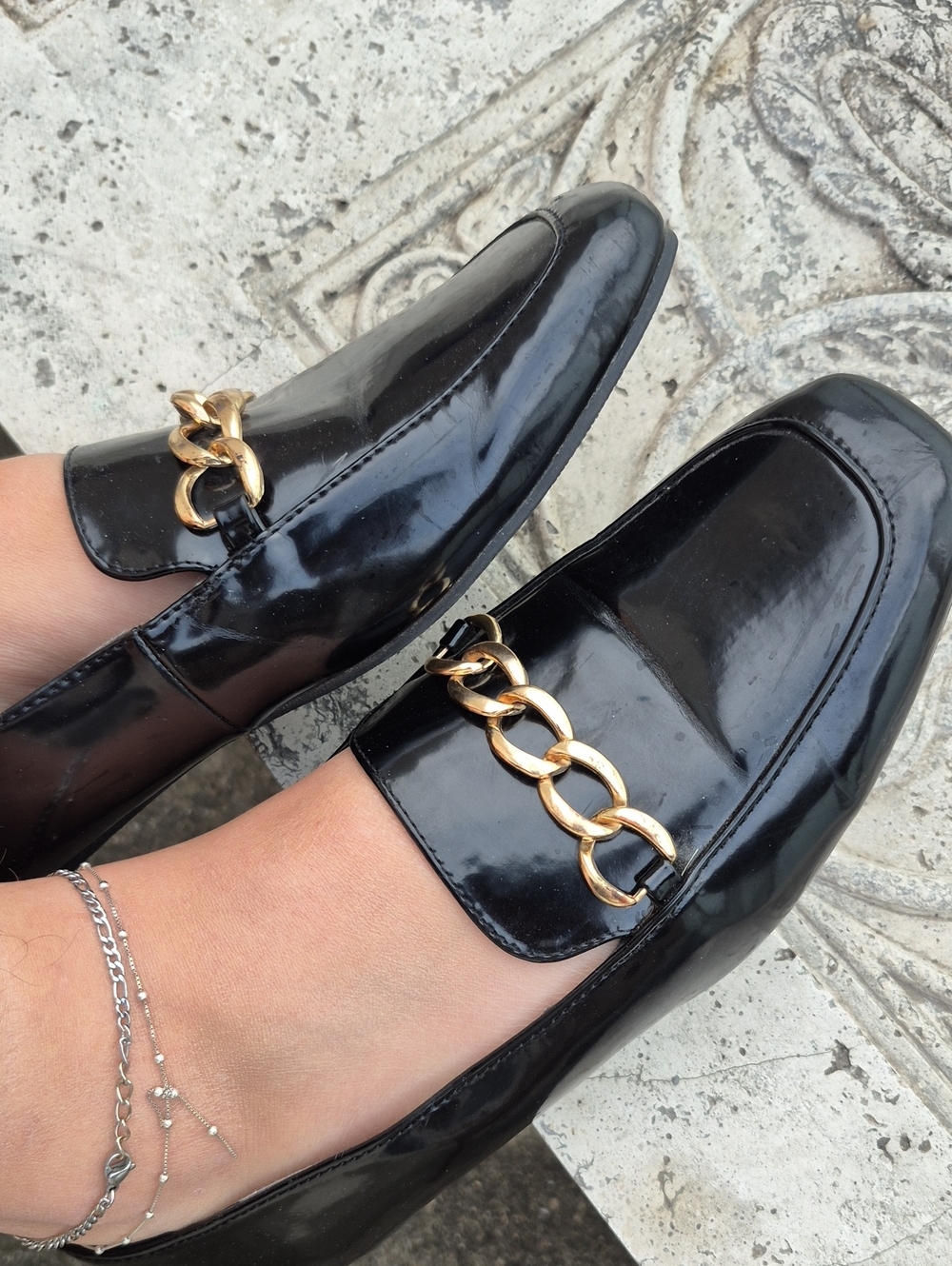 JustFab Black Square Toe Chain Loafers - Size 8